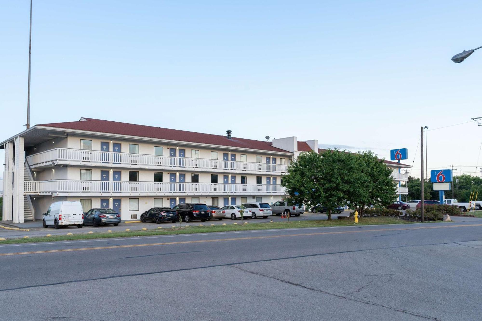 Motel 6-Cincinnati, OH Sharonville Esterno foto